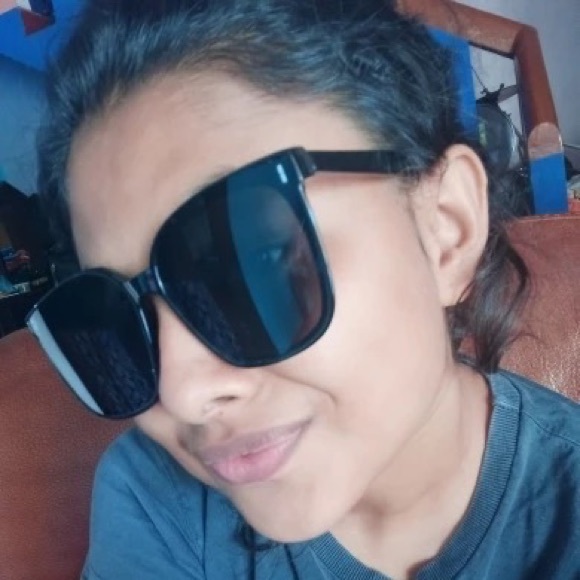 💥SALE💥 BLACK SUNGLASSES 🕶 - Picture 2 of 3